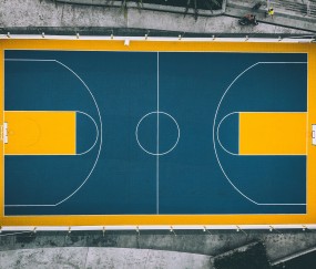 开云下载-当北欧铁壁遇上非洲风暴，克瓦拉茨赫利亚如何以一人之力撕裂芬兰防线