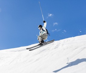 开云足球直播-若日尼奥的手术刀，当意大利节奏切开威尔士的铜墙铁壁