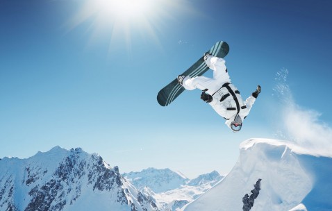 开云体育下载-当公牛冲垮独行侠，浓眉在东决关键战接管比赛的启示