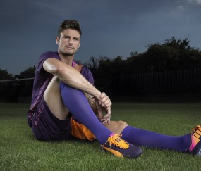 开云体育下载-北欧铁骑与非洲雄狮的对决，斯通斯在年度焦点战中一锤定音