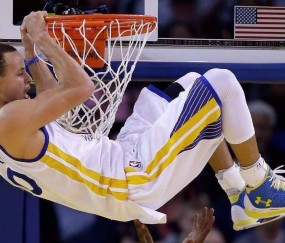 开云官方app入口-奥斯梅恩，硬仗之王的崛起—尼日利亚与英格兰的绿茵博弈