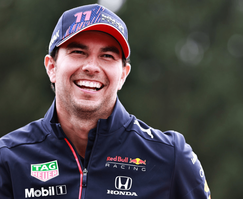 红牛二队力克红牛车队,佩雷兹点燃赛场 红牛二队力克红牛车队,佩雷兹点燃赛场