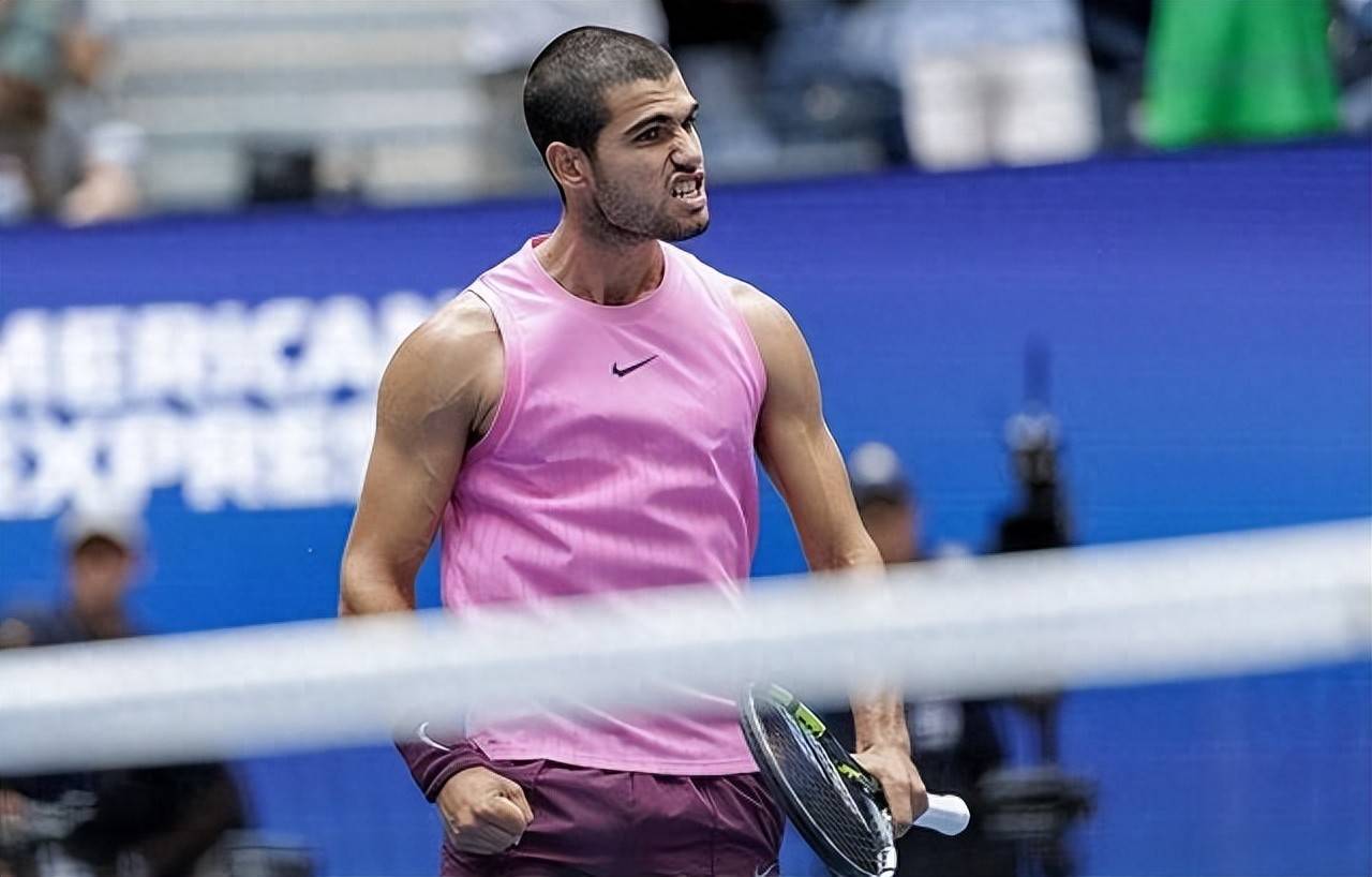 法网完胜联合杯,阿尔卡拉斯关键制胜 法网完胜联合杯,阿尔卡拉斯关键制胜