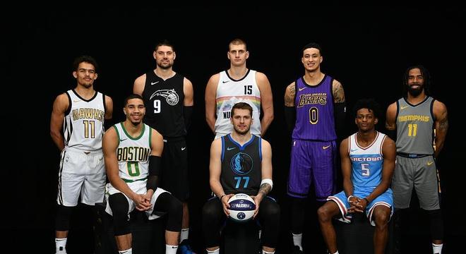 鹈鹕翻盘骑士，武切维奇扛起全队