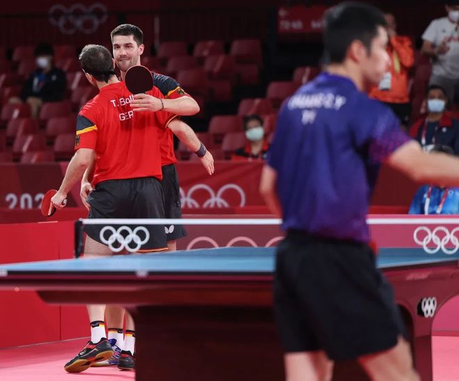 德国队轻取瑞典队，奥恰洛夫带队取胜