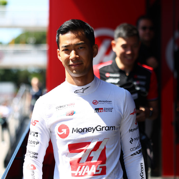 哈斯车队横扫索伯车队，拉塞尔高光表现