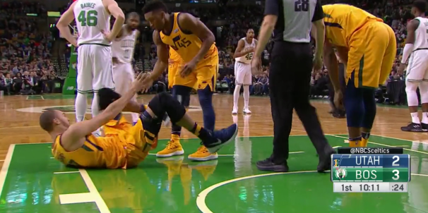 湖人B队轻取凯尔特人B队,费沃斯高光表现 湖人B队轻取凯尔特人B队,费沃斯高光表现