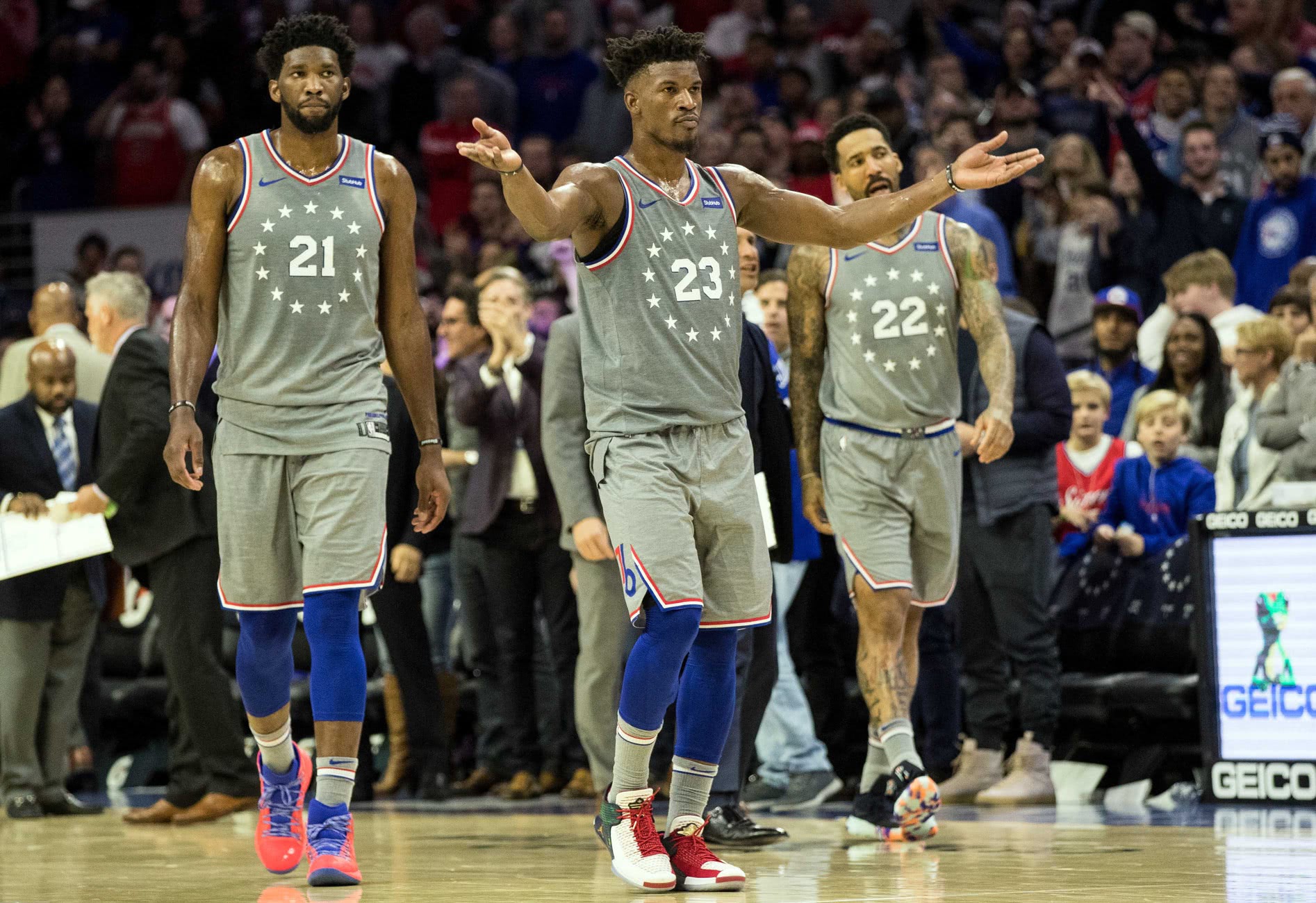 福建队绝杀湖人,恩比德带队取胜 福建队绝杀湖人,恩比德带队取胜