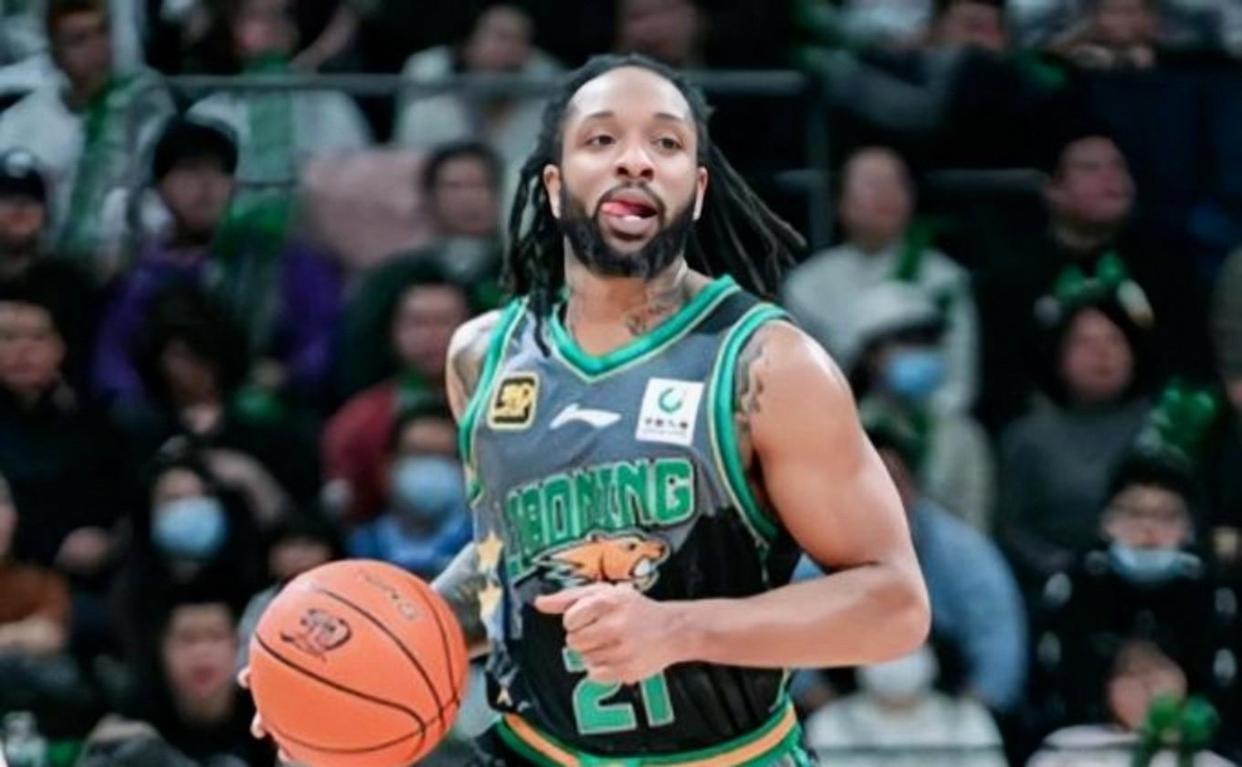 威尔士队在比赛中遭遇挫折，表现低迷